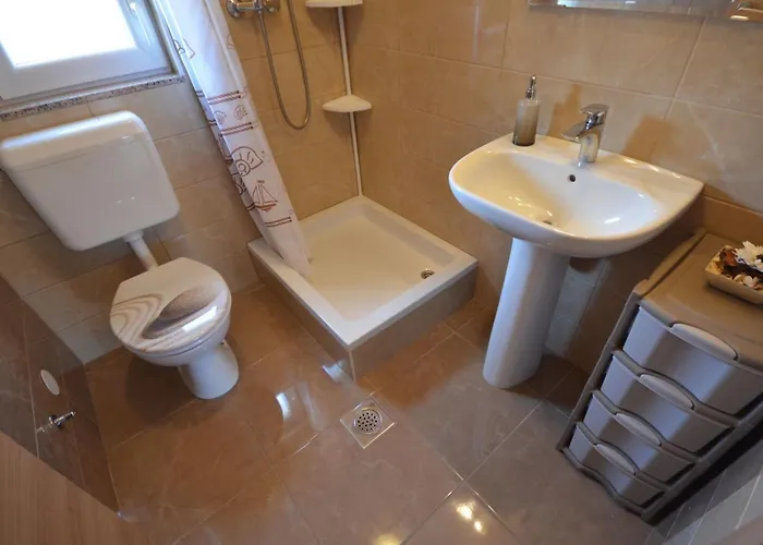 Boticki By Interhome *