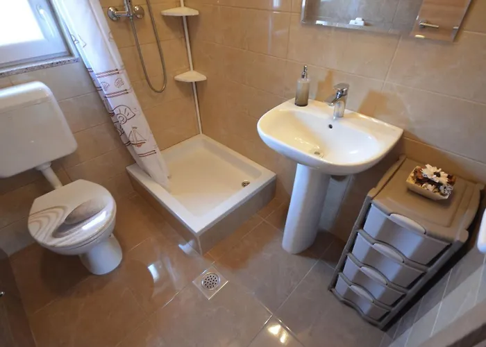 Boticki By Interhome *